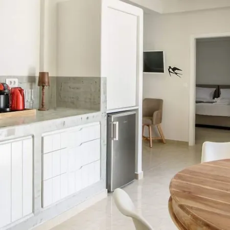 De_naxia Perissa (Santorini)